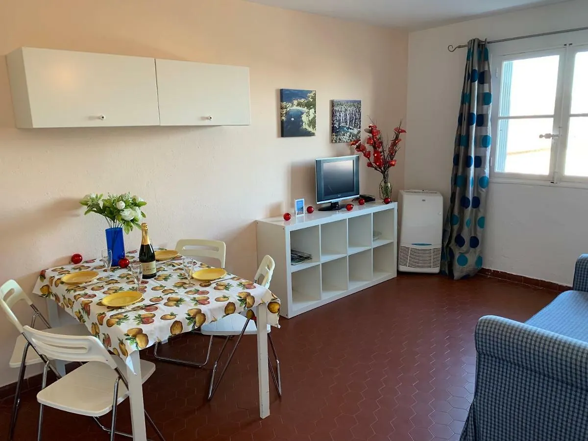 Appartement apart Port Grimaud Marche 0*,  France